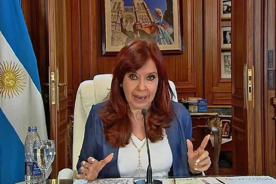 Ante la posible candidatura de Cristina Kirchner, presentaron un proyecto de Ficha Limpia bonaerense