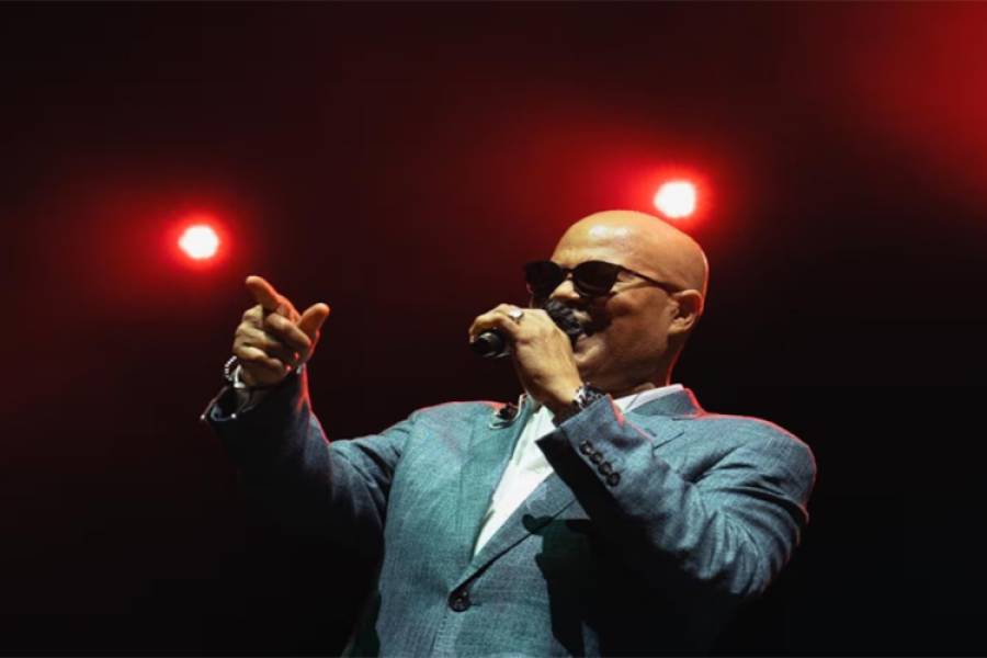 Murió Rubby Pérez, el cantante que actuaba cuando se derrumbó el techo del boliche en República Dominicana