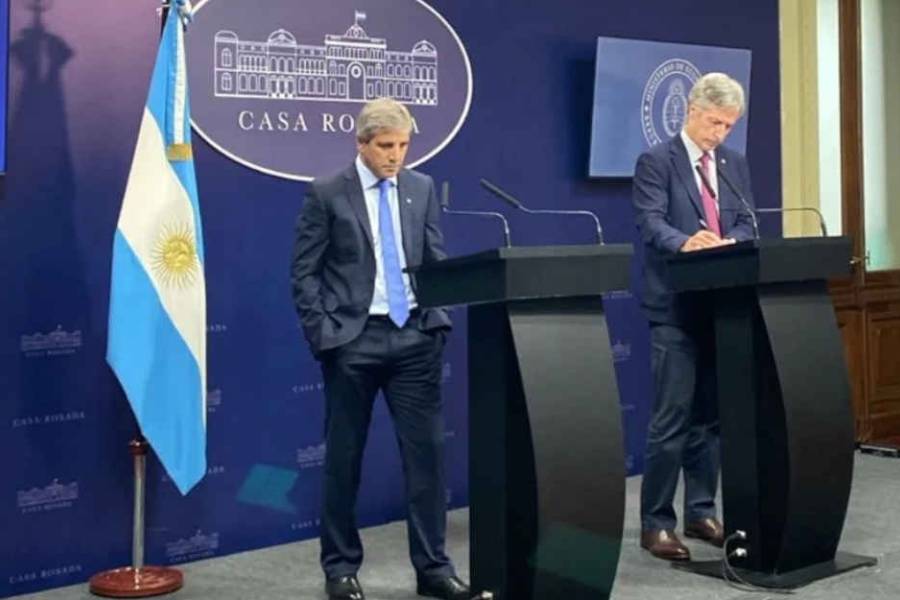 El Gobierno anunció que el lunes se levanta el cepo cambiario con un dólar de hasta $1.400