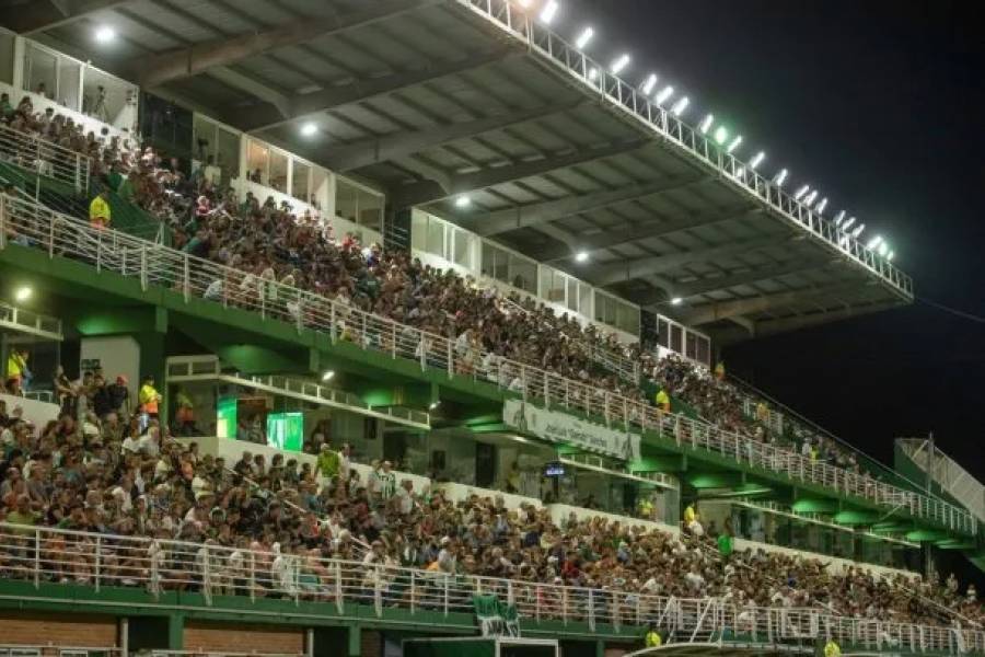 Fútbol libre por celular: cómo ver en vivo Banfield vs Independiente Rivadavia