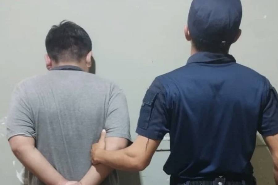Irascible: Atacó con cuchillos a su familia y prendió fuego una habitación de su casa