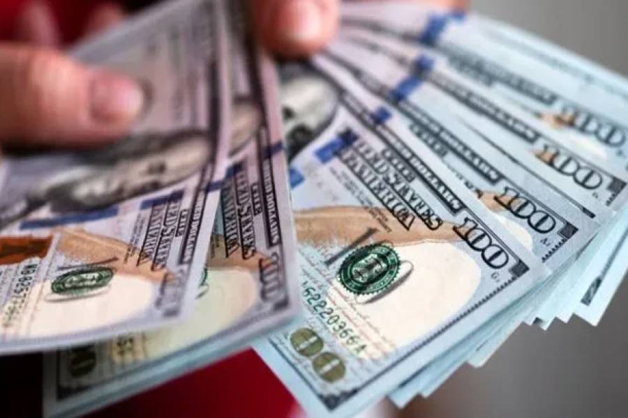 Día 1 sin cepo cambiario: a cuánto debutó el dólar oficial