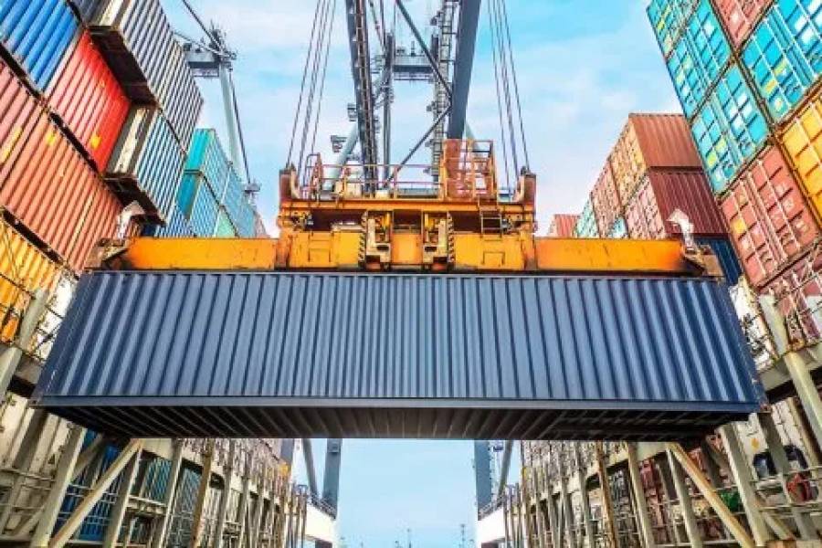 El Gobierno flexibilizó la importación de bienes de capital usados