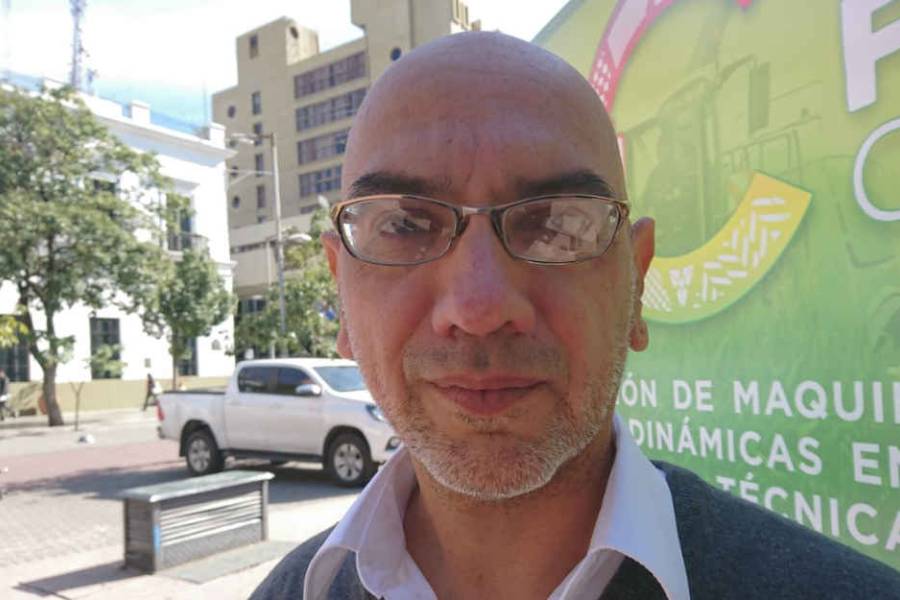 “Vamos en un tobogán hacia la devaluación”