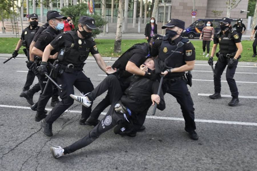 Tensión y amenazas en Tribunales: denuncian agresiones al abogado de un acusado por violencia de género 