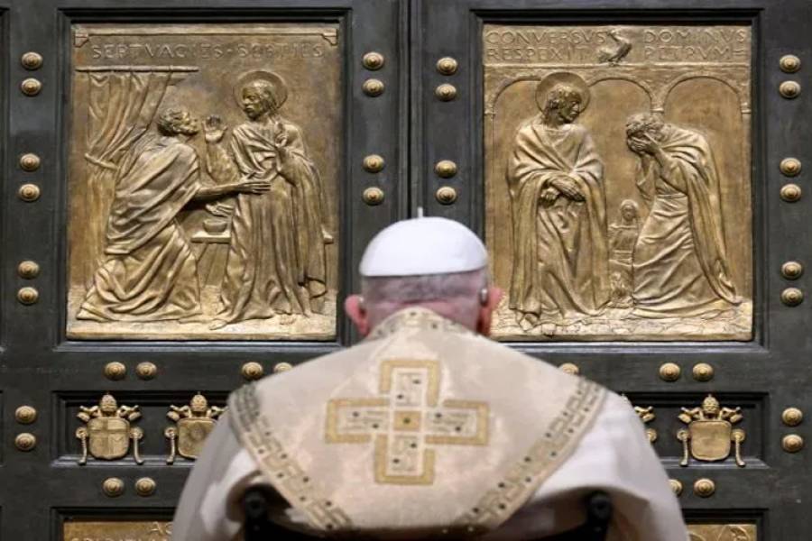 Cómo será el funeral del papa Francisco y el protocolo en el Vaticano: sepultura y días de luto