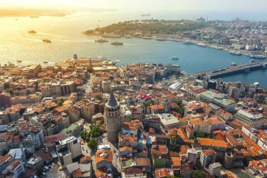 Un terremoto de 6,2 de magnitud sacudió a Estambul 