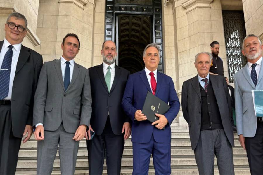 Crece la presión a Milei por la deuda con las cajas previsionales: duro reclamo de Llaryora ante la Corte