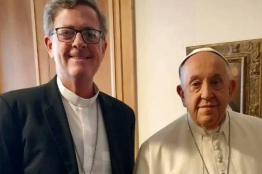 El ex asesor de prensa del papa Francisco afirmó que esperó “hasta el domingo de gloria” para despedirse