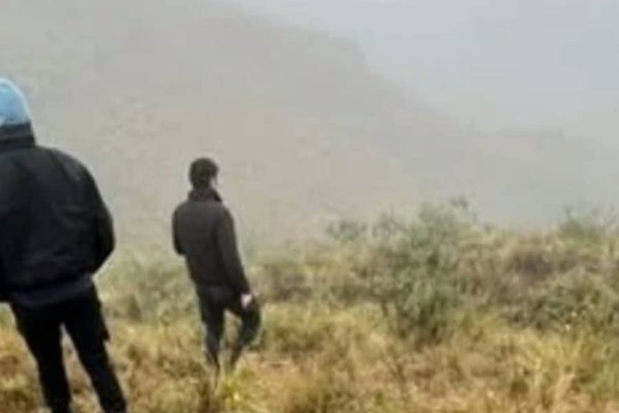 Fue rescatado tras pasar la noche en la cumbre en la zona de El Alto