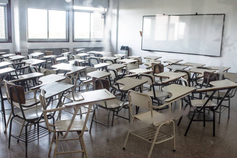 El ministerio de Educación suspendió las clases presenciales este lunes