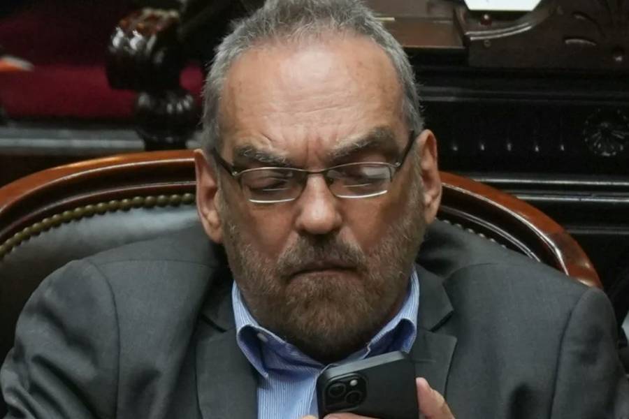 Iglesias pide que se sancione a las diputadas que increparon a Espert