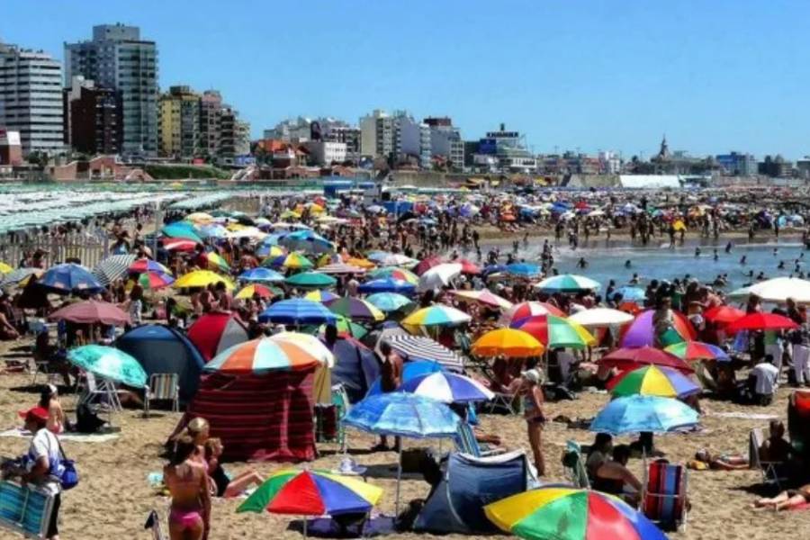 En Mar del plata bajan precios para el verano: qué eligen los turistas para reservar en las vacaciones