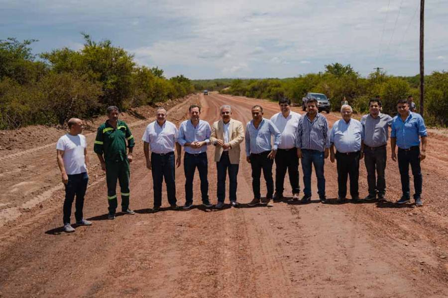 La Provincia avanza con la pavimentación del acceso al Dique de Ipizca 