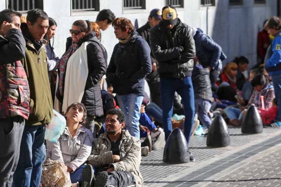 La desocupación en CABA afecta a 107.000 personas y casi el 58% son mujeres