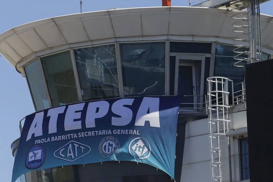 Vuelve el conflicto con el gremio de controladores aéreos