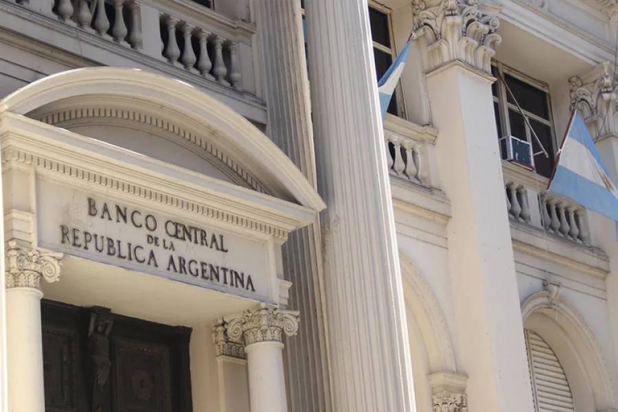 El Banco Central continúa con la compra de dólares y ya suma más de USD 900 millones en enero