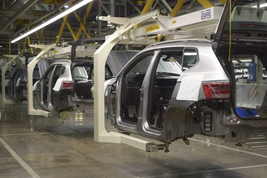 Los gremios industriales se juntan para discutir la reforma laboral