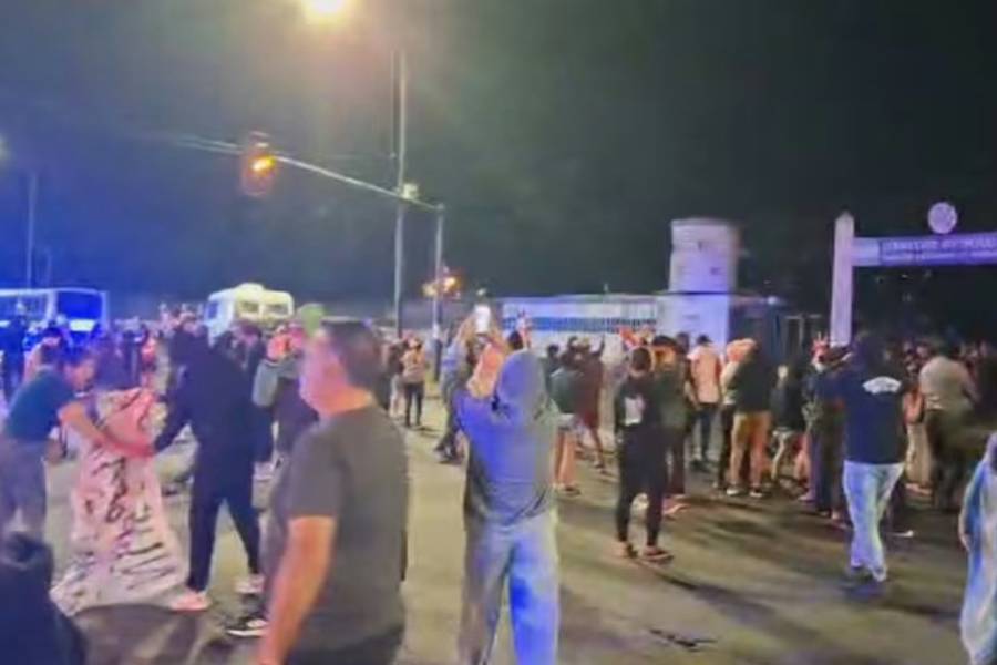 Santa Fe: policías se manifestaron en la Casa de Gobierno en reclamo salarial