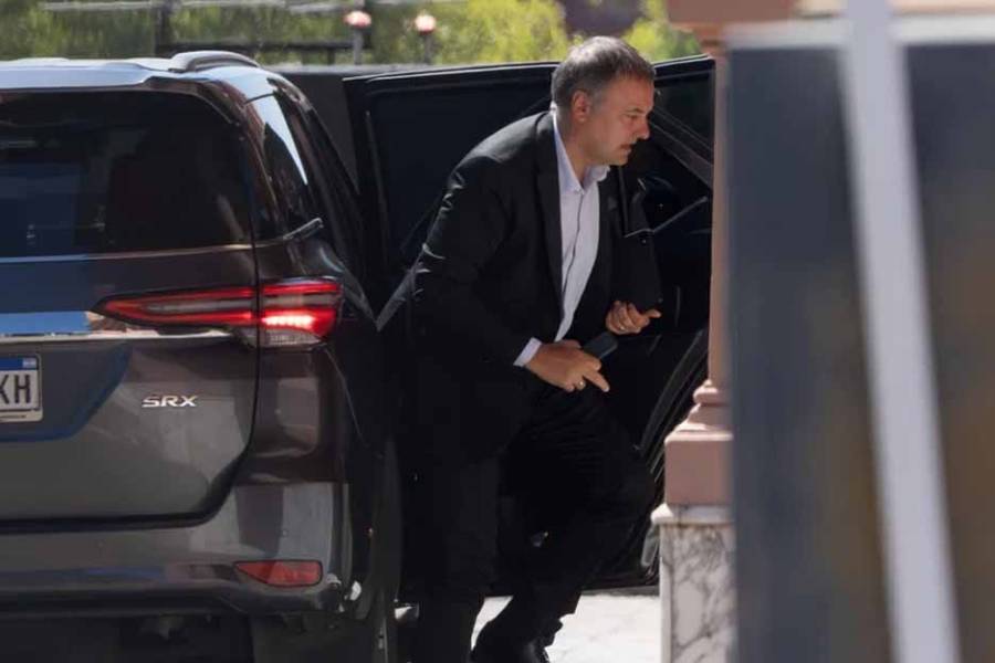 Adorni, sobre Madanes Quintanilla y el cierre de Fate: “Hubo complicidad con la vieja política”