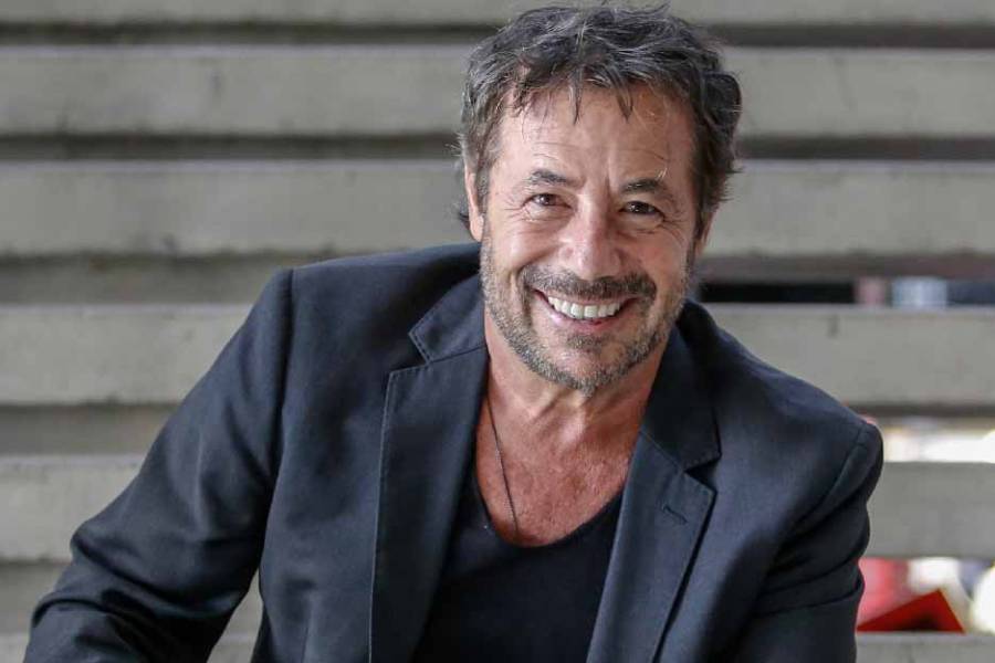 Ricky Sarkany presentó su libro y alertó sobre las estafas con inteligencia artificial que afectan a la industria