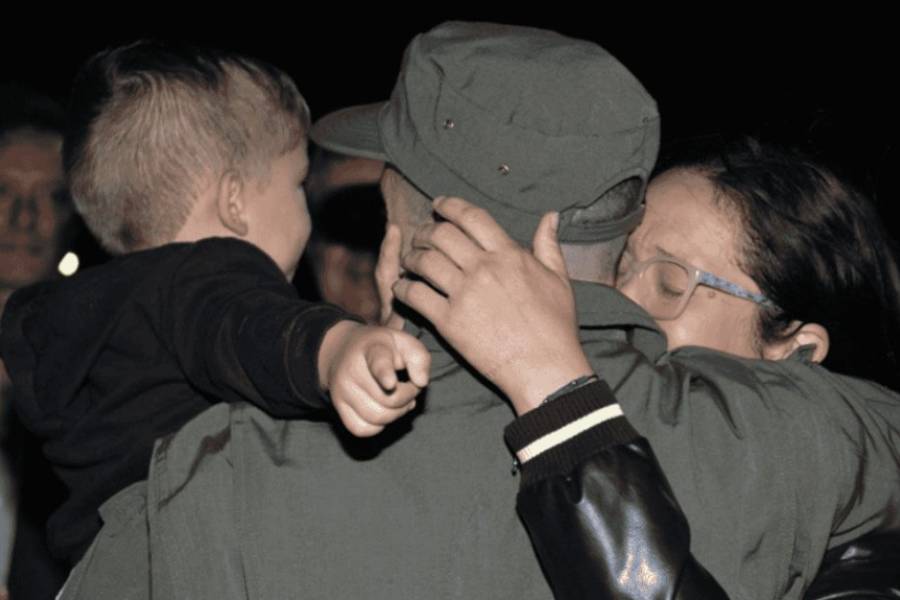 El abrazo más esperado: Nahuel Gallo volvió a casa tras más de un año detenido 