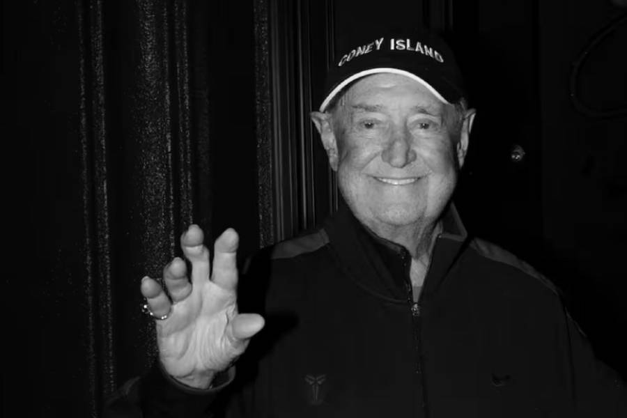 Adiós a Neil Sedaka, incansable creador de temas que cantó más de una generación