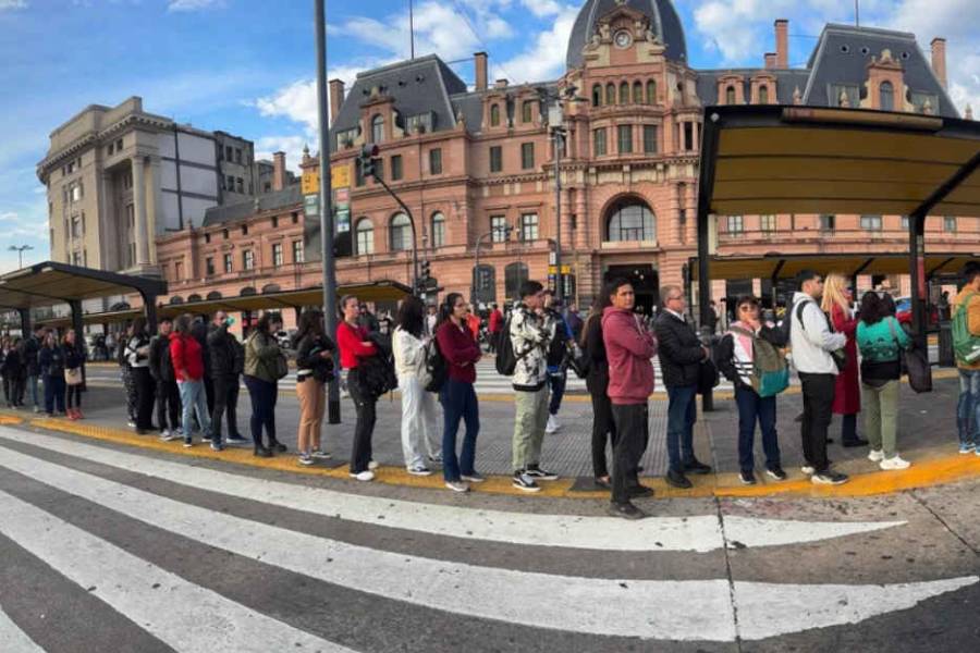 El Gobierno aplicó multas para la UTA y la Fraternidad por incumplir conciliaciones obligatorias