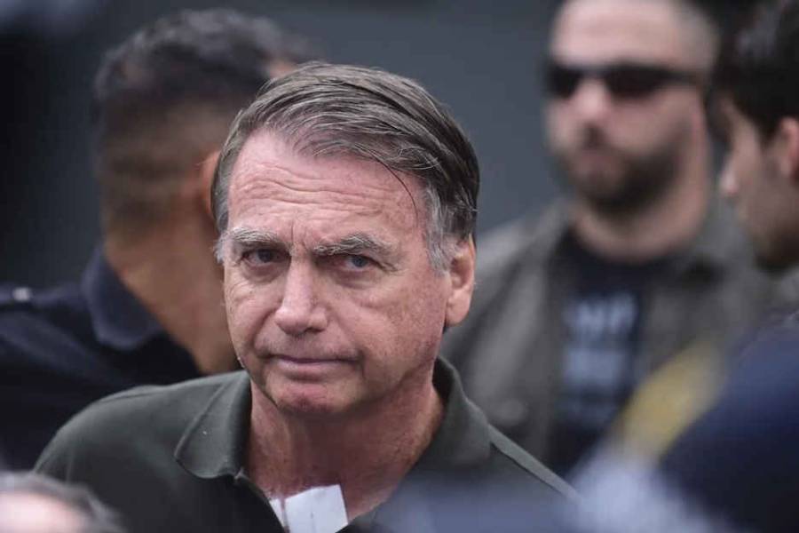Bolsonaro fue internado en terapia intensiva por una neumonía y su familia volvió a pedir prisión domiciliaria