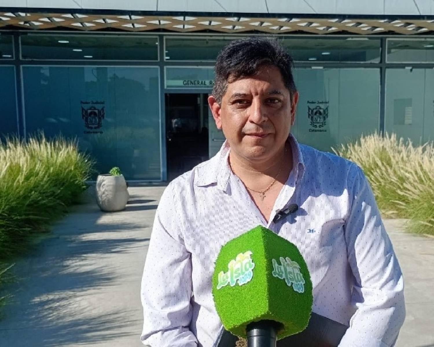 Denuncian que la intendencia de Chumbicha paga becas de 30 y 50 mil pesos por seis horas de trabajo