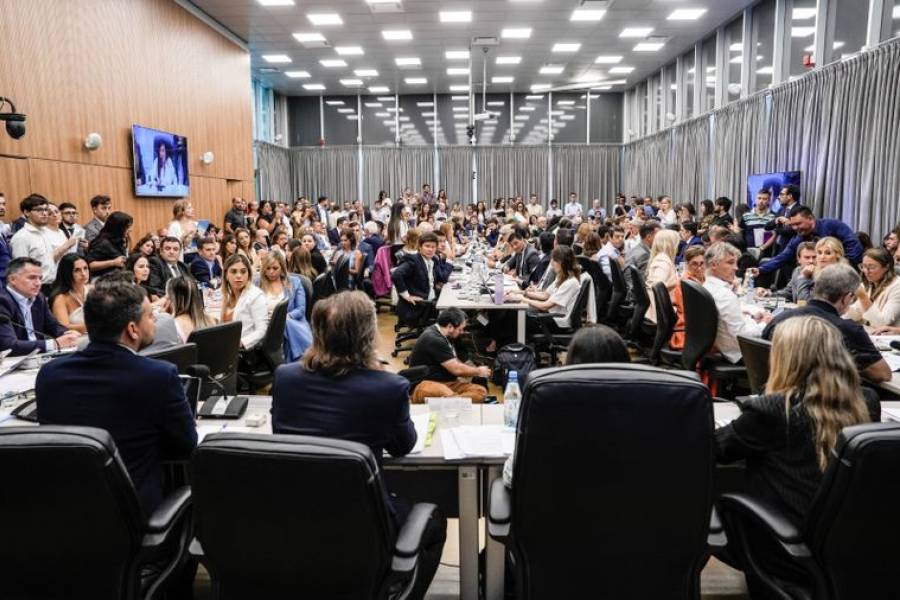 Ley de Glaciares: avanza en Diputados tras el récord de inscriptos y el aval judicial
