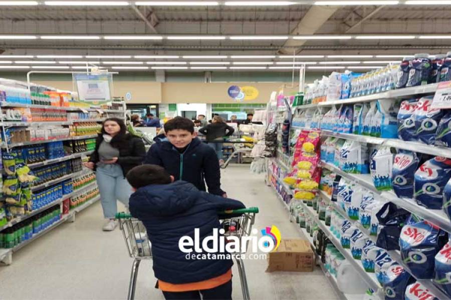 El consumo masivo se reconfigura con compras más chicas, gastos selectivos y mayor planificación