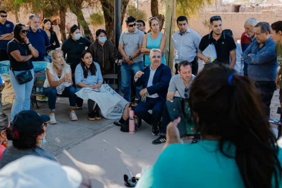 Jalil encabeza una reunión técnica para mejorar el sistema de riego y el uso de agua en Fiambalá 