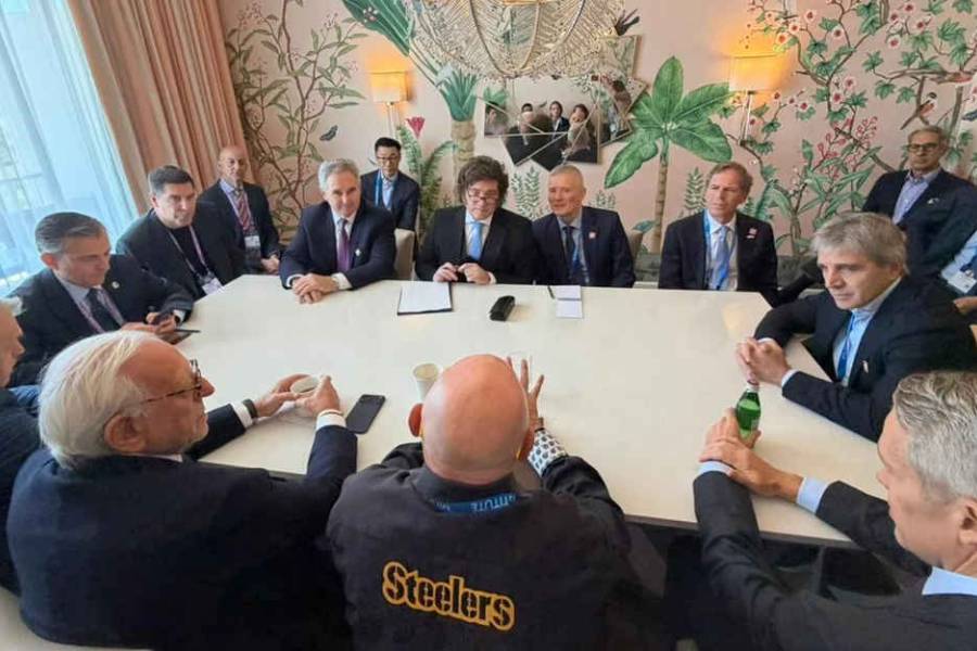 Milei se reunió con grandes inversores en Los Ángeles para potenciar la llegada de capitales