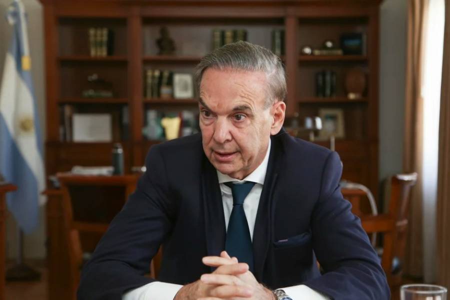 Pichetto afianza su vínculo con Cristina Kirchner: presentó un proyecto con diputados K para el “salvataje” de pymes
