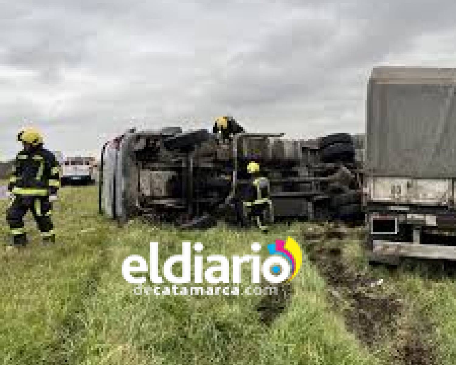 Camiones de Zijin -Liex fueron demorados por perdidas de Salmuera y cubiertas lisas 