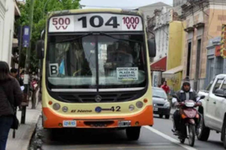 Se ordenó sacar de circulación 11 colectivos del transporte urbano