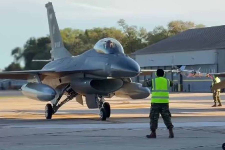Seis F-16 llegaron a Río Cuarto: segundo lote de la compra a Dinamarca completado
