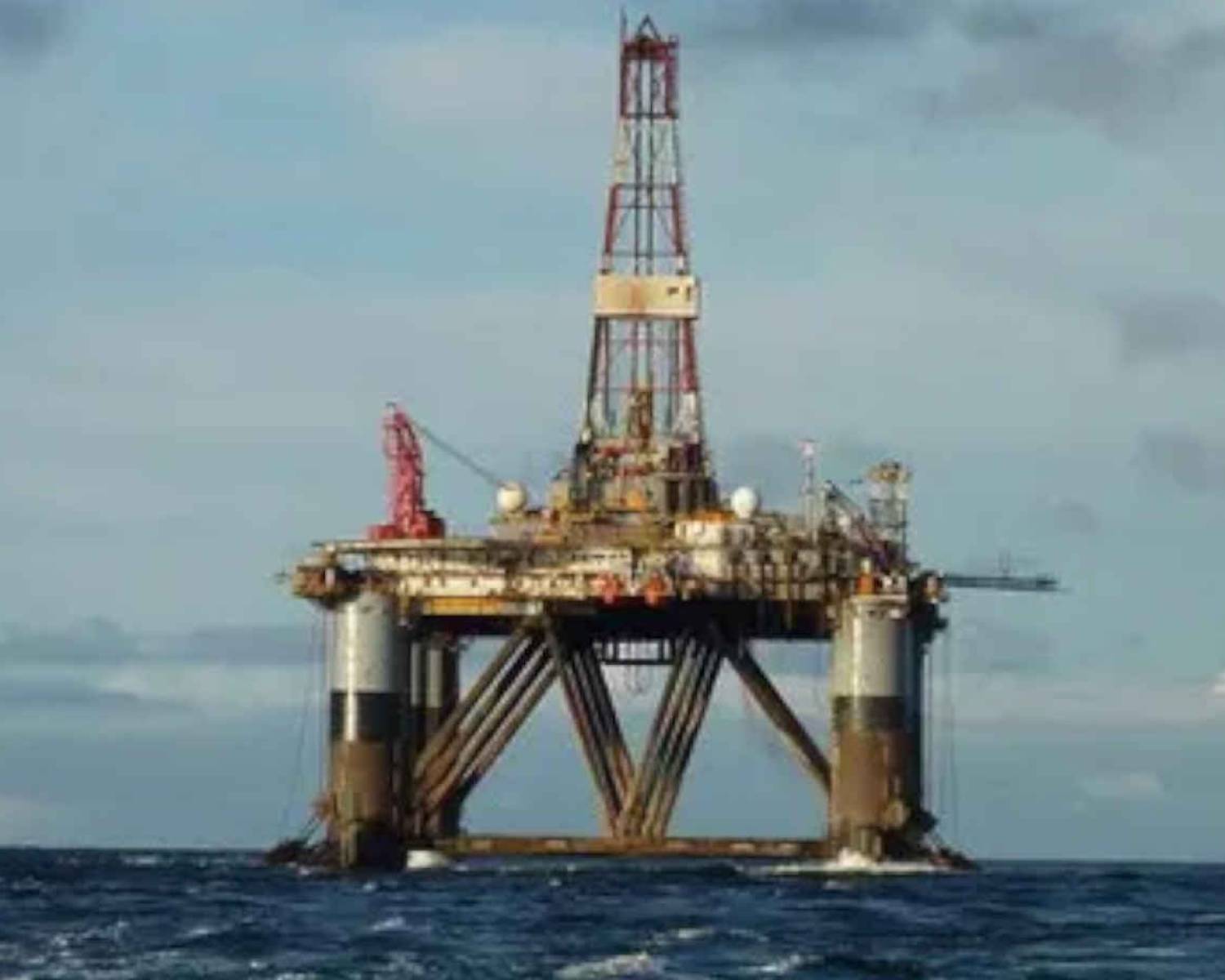 Tensión por el petróleo en Malvinas: Halliburton abandona el proyecto y Rockhopper se hunde en Londres